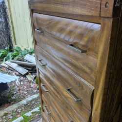 5 Drawer Wooden Dresser (47.5x17x36)