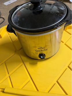 Slow cooker