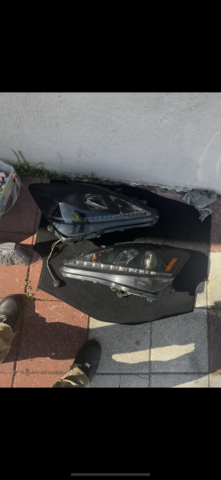 Lexus Is250 Brand New Headlights