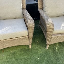 Outdoor Chairs And Table 