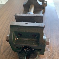 2 1/2 Heavy Duty Adjustible Angular Vice