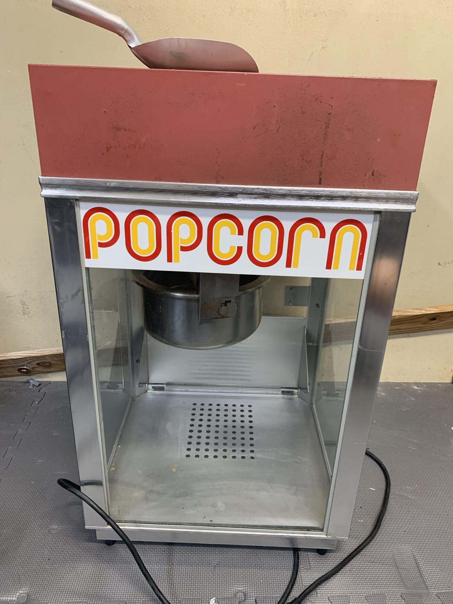 Gold Medal Deluxe Sixty Special 2660 Popcorn Machine for Sale in