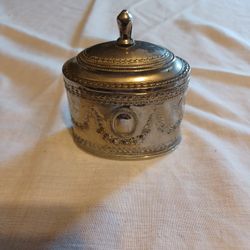 Vth. Oval Silver Plated Ornate Trinket Jewelry Box Filigree Red Velvet Lining.