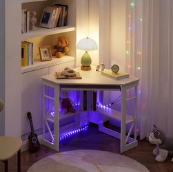 Corner computer desk