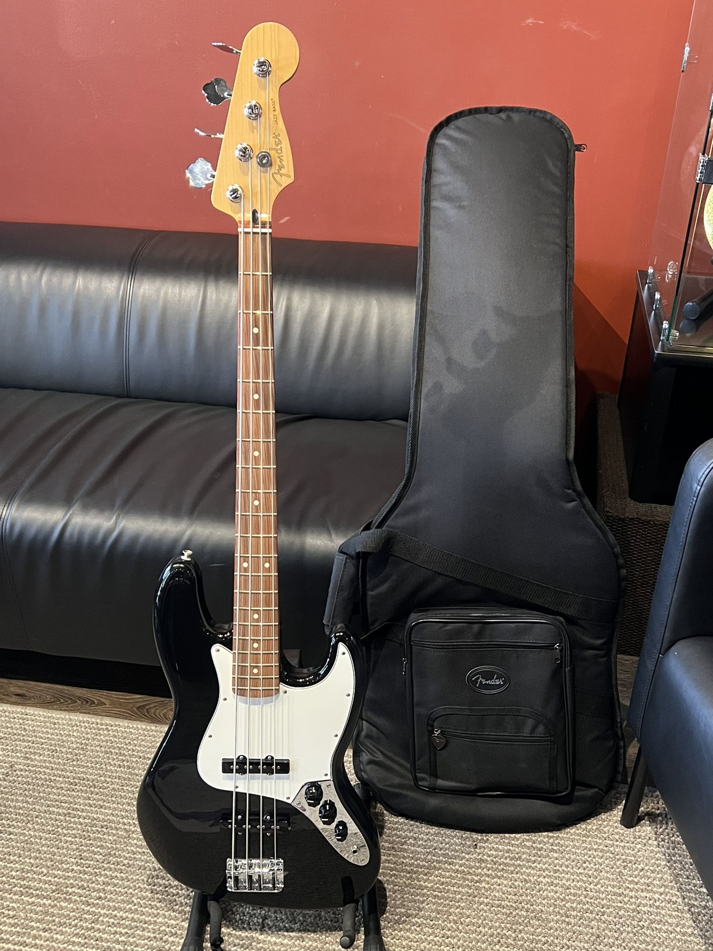 Fender Player Series Electric Jazz Bass Guitar w Gigbag Case