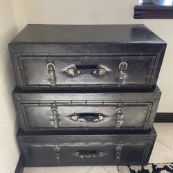 All Attached, Drawers Do open. 3.5 High By 3.5 Wide By 1.5 Deep