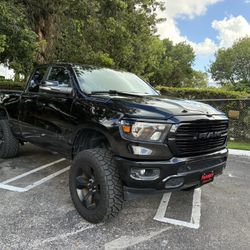 Dodge RAM 1500 Bighorn 