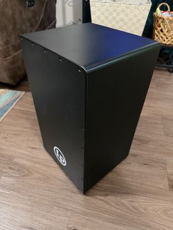 Latin Percussion cajon