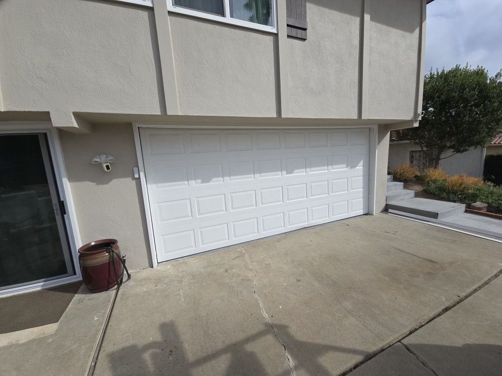 Garage Door 15'10x7'