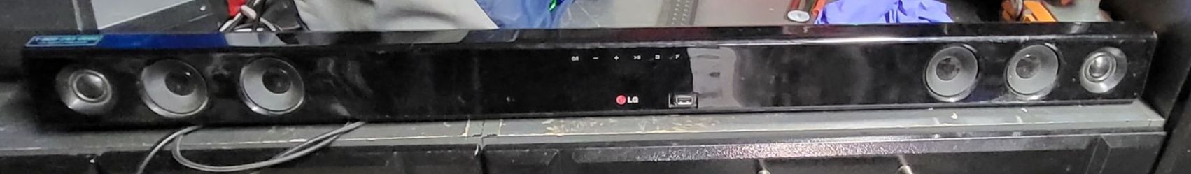 LG speaker