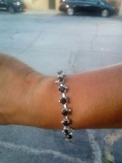 Black or red diamond gold bracelet