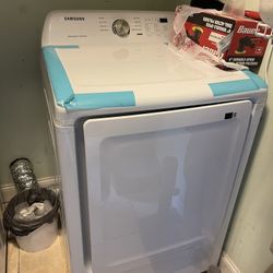 White Samsung Washer And Dryer Like New 