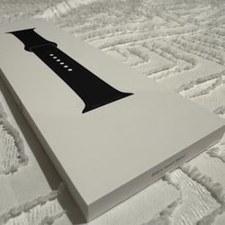 Apple Watch Series 11 46mm Black Sport band