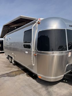 2021 Airstream Flying Cloud 27FB