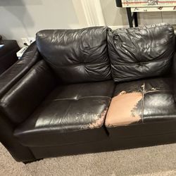 Free Love Seat