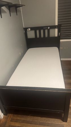 2 Twin size bed free