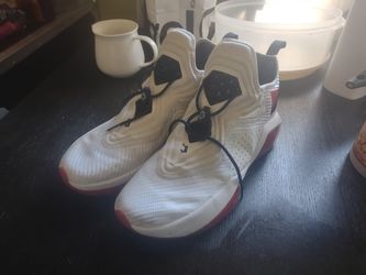 Nike LeBron Soldier 14 Size 12