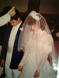 Wedding dress. Size 6 white