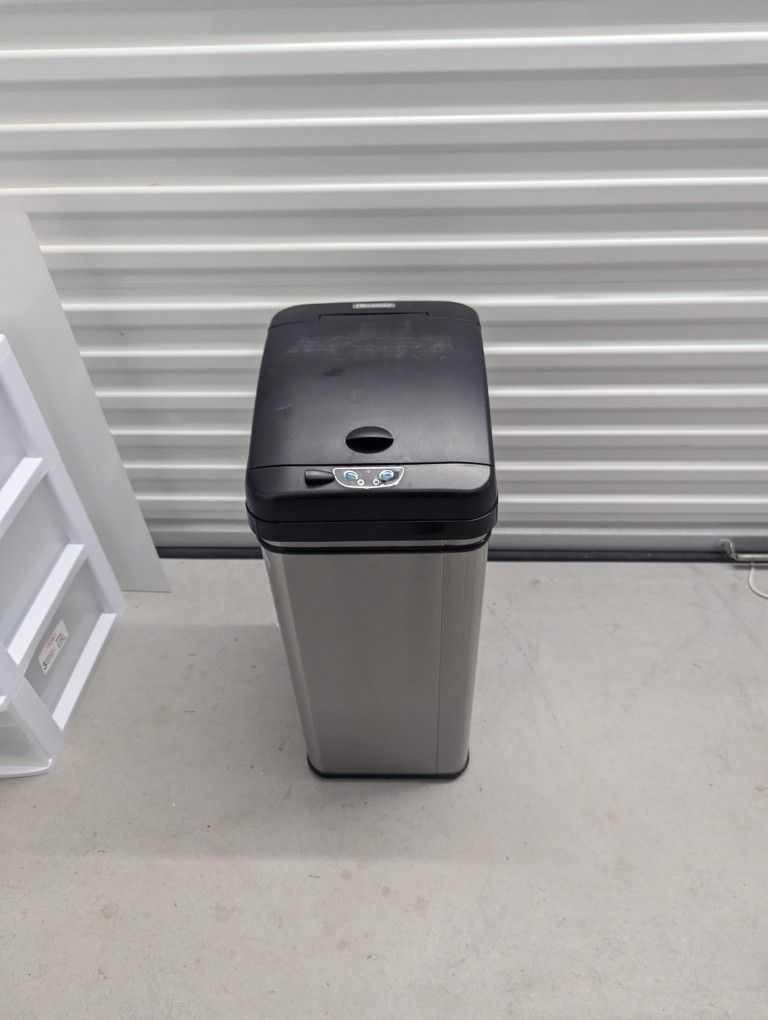Itouchless 13 Gallon Trash Can