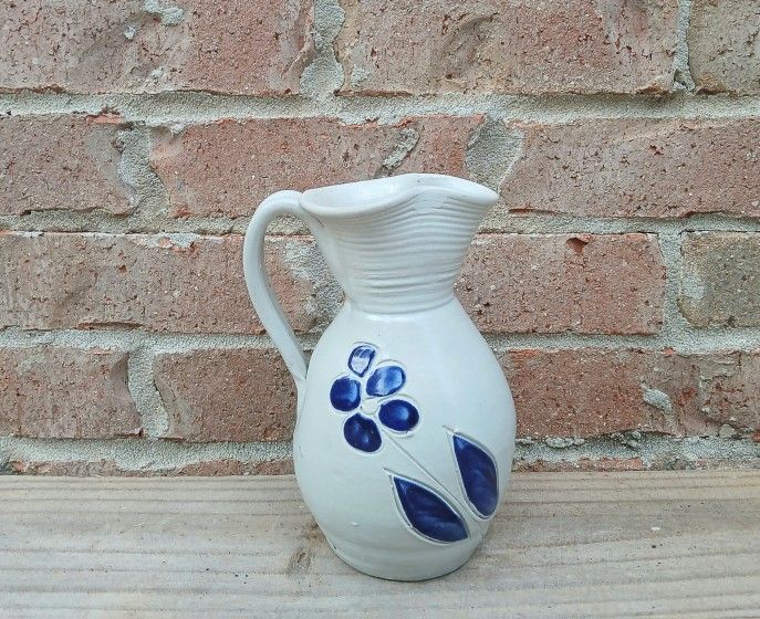 Vintage Williamsburg Pottery Pitcher