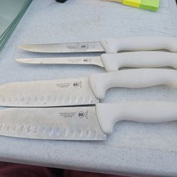 4 Bakers & Chefs Santoku Knife  Stain-Free High-Carbon German Steel Knife, Seecpics.