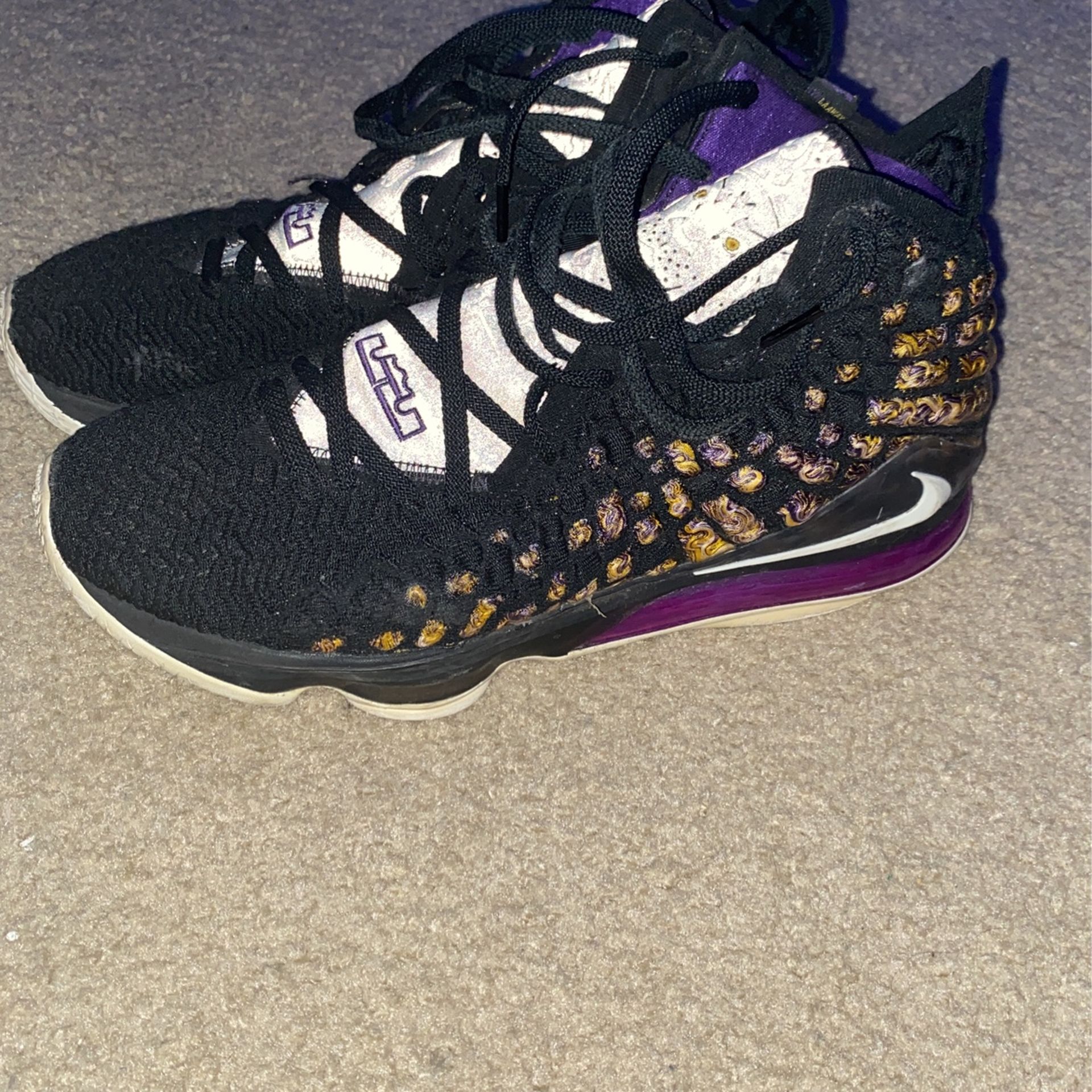 Nike Lebron 17 Lakers Colorway for Sale in Yonkers, NY OfferUp