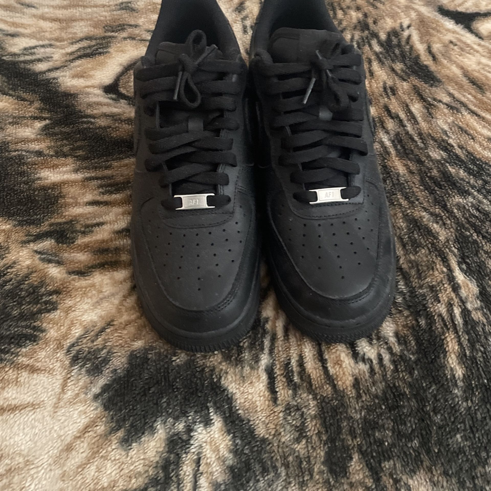 Sz 9 Nike Air Forces Black