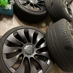 Model Y Performance Uberturbine 21” Inch Wheels