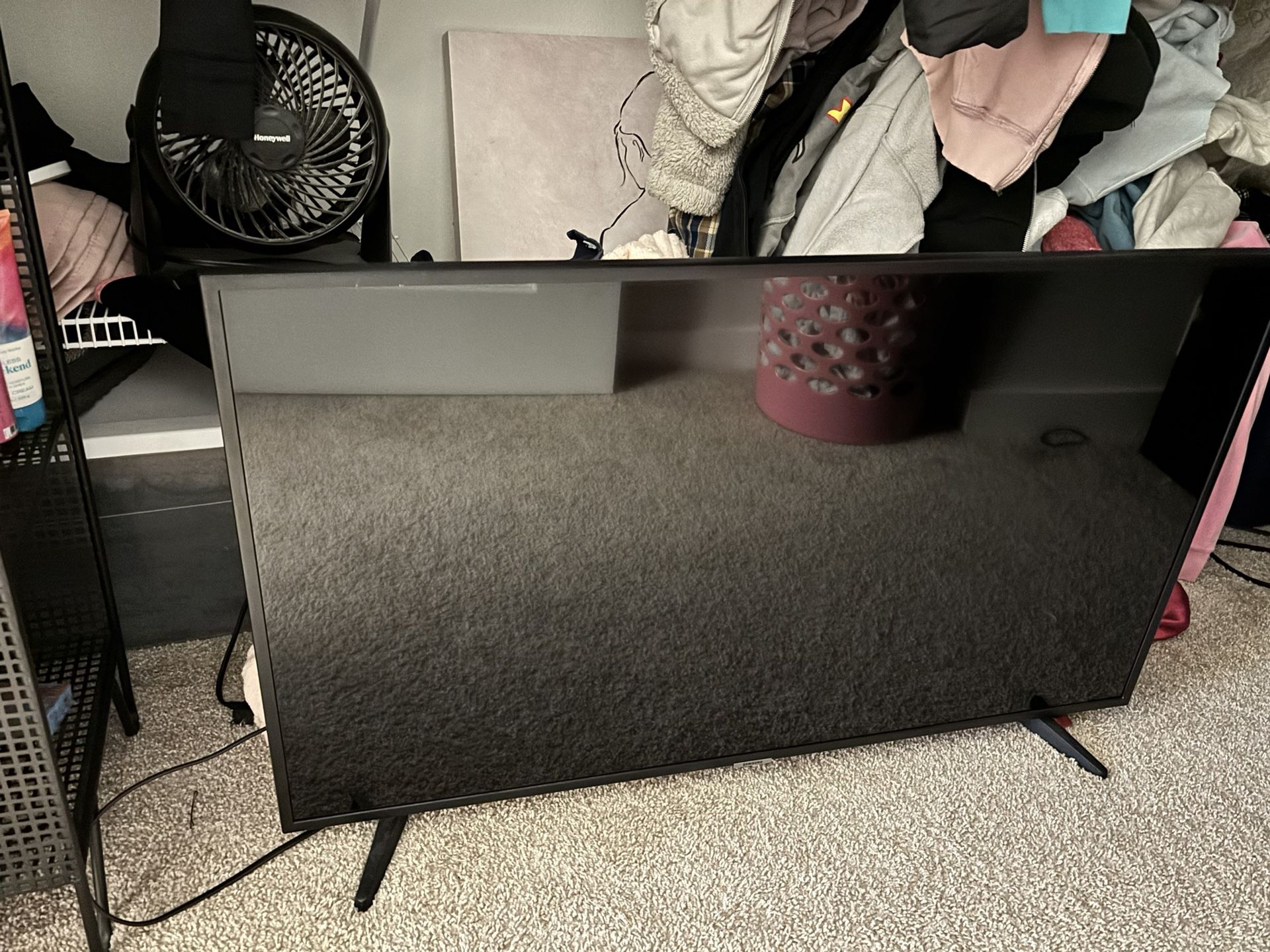 Samsung 43”