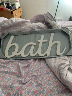 White bath sign