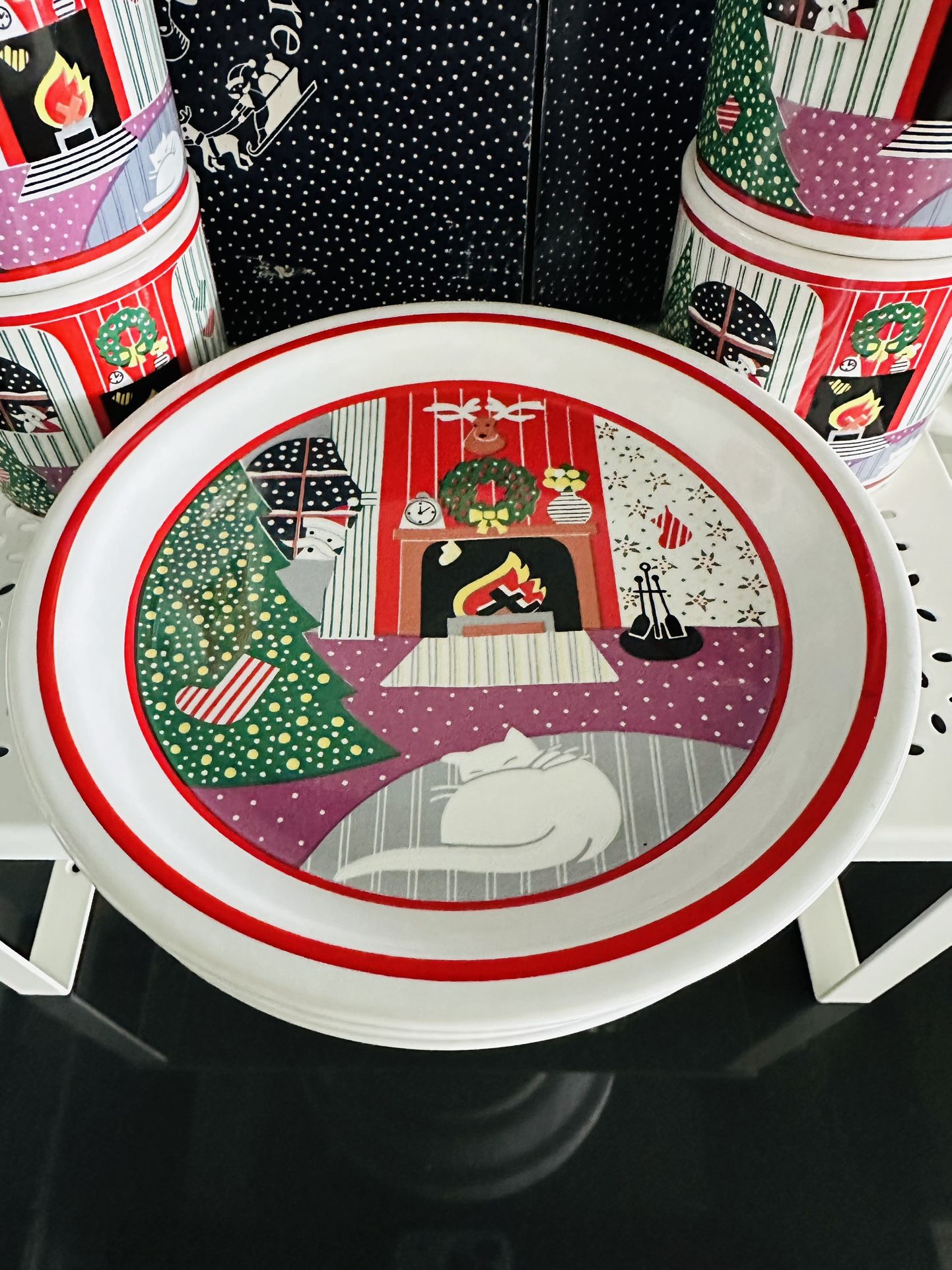 8 piece set Vintage 1981 ‘‘Twas the night before Christmas Santa snack set 4 - 9 oz mugs  4 - 7 1/4” saucers  Made in Korea  Jepcor international  