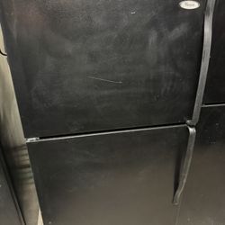 REFRIGERATOR WHIRLPOOL