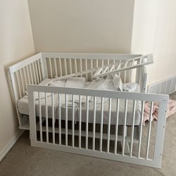 Baby Crib And Mattress 