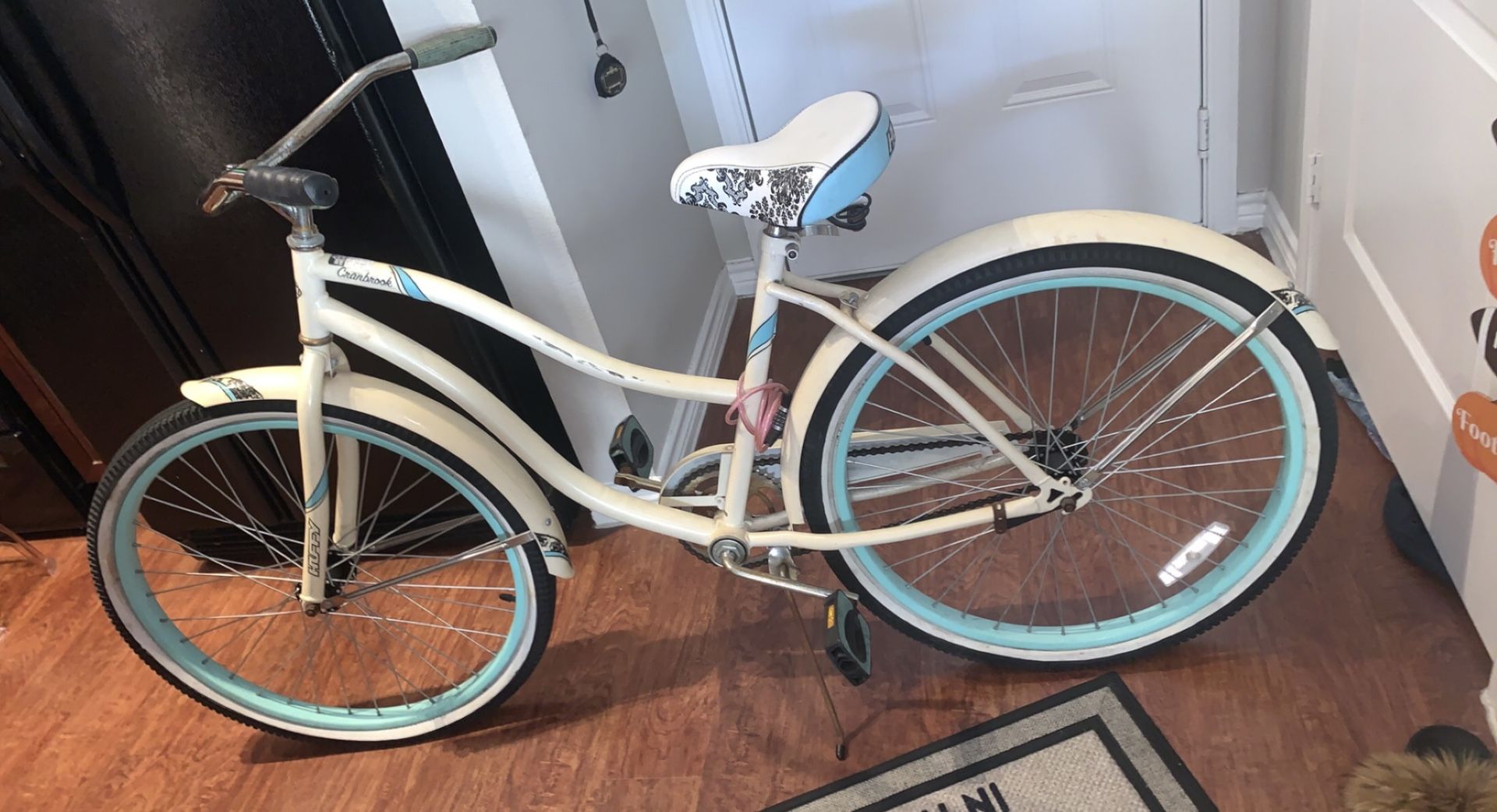 White/ Mint Green Huffy Cranbrook 26" Ladies' Cruiser Bike