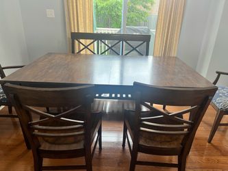 Ethan Allen Dining room table