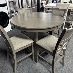 Dining Table Set. 🚚WE DELIVER🚚