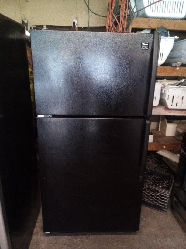 Refrigerator Whirlpool Imperial Series Black All Working