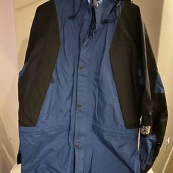 The North Face Mountain Light Futurelight w/ Gore-Text Rain Jacket