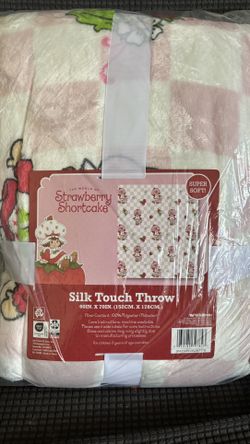 Strawberry shortcake,  strawberries & checkers, Blanket 