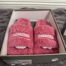 Balenciaga slides