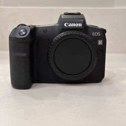 Canon EOS R Includes Free Cage