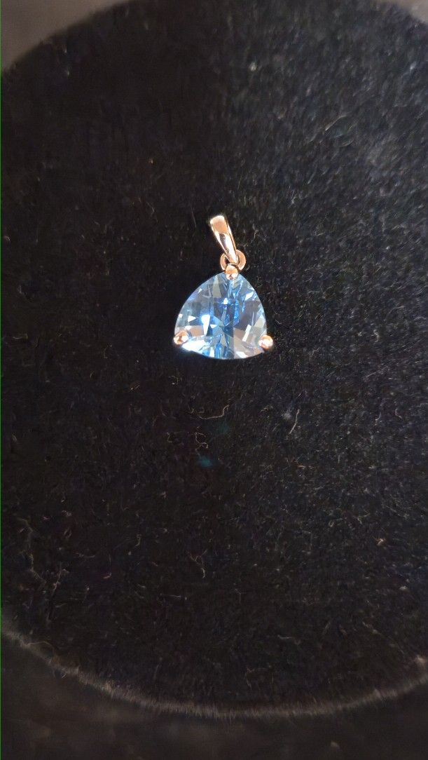 Cool Edge: Triangle Aquamarine Pendant, 14kt White Gold .96G