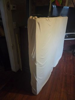 Mattress queen slim folding.  Also have boxsprings n frames