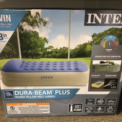 Brand New INTEX TWIN blow Up Mattress Dealer Box Never Used 