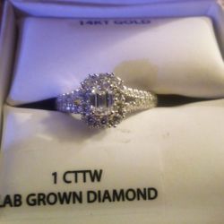 14k White Gold Ring