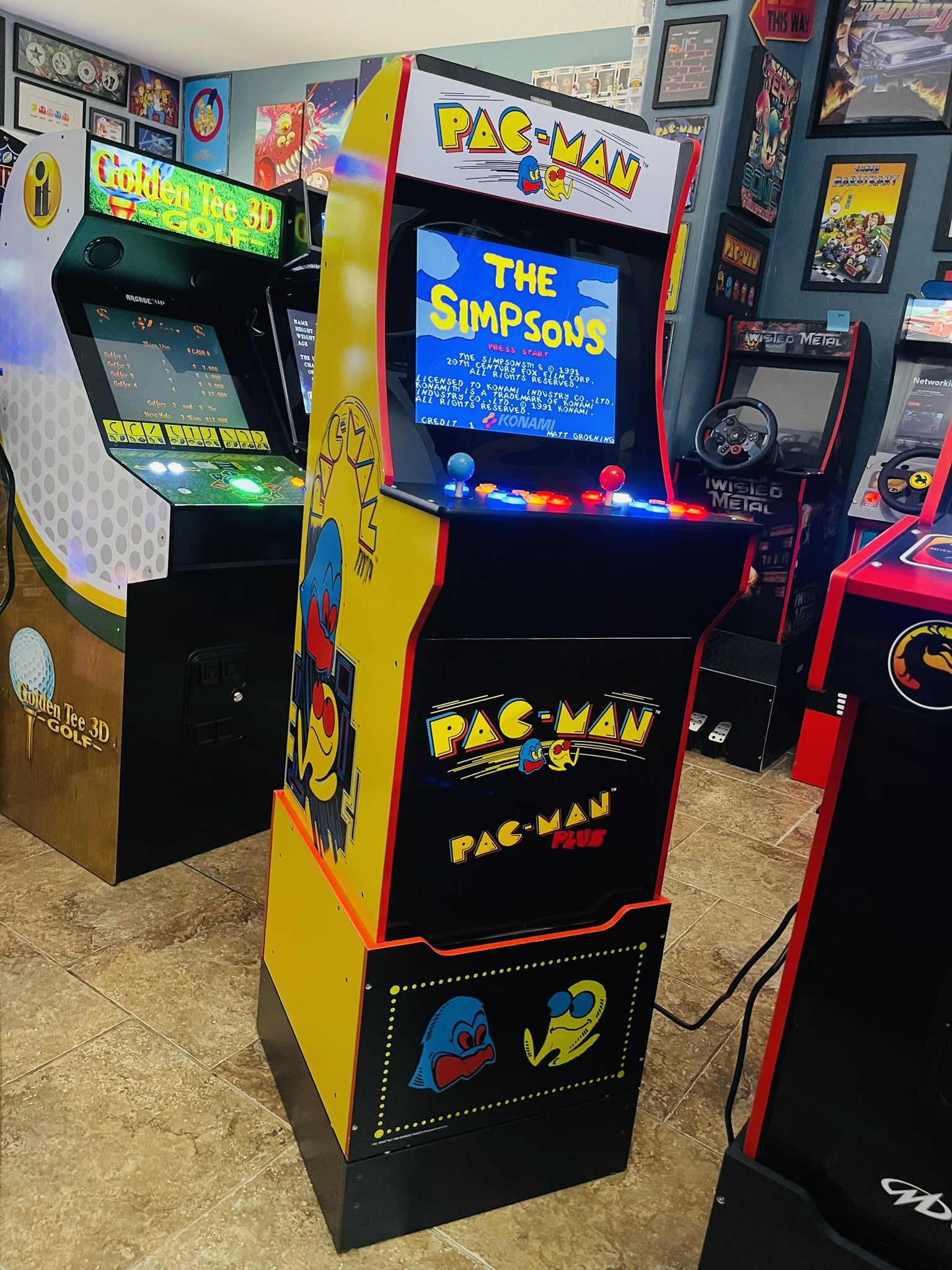 Arcade With Over 15,000 Games