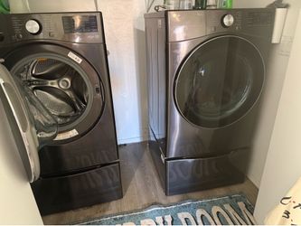 LG washer dryer set with drawers