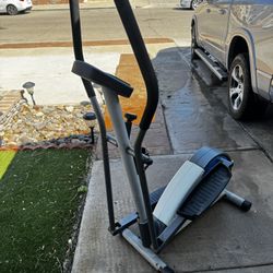 Workout machine elliptical 