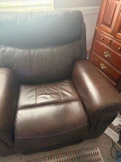 Recliner chairs electric