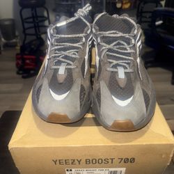 Yeezy 700 Size 14 